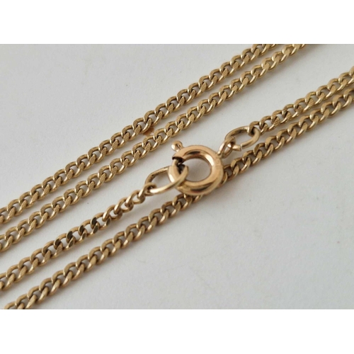 285 - A flat link neck chain, 9ct, 18 inch, 3.3 g