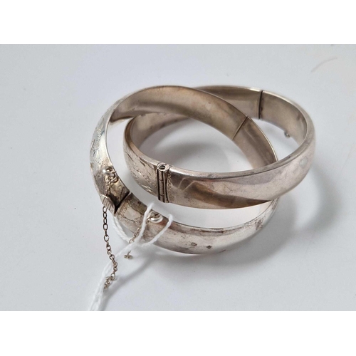 291 - Two silver bangles