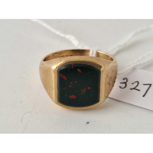 327 - A blood stone set signet ring 9ct size S 8 g