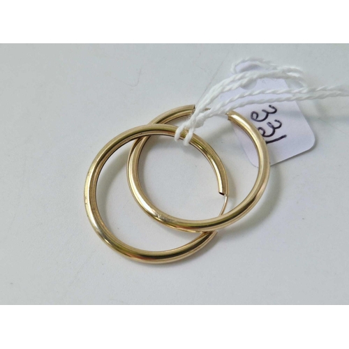 331 - A pair of hoop earrings, 9ct, 1.4 g