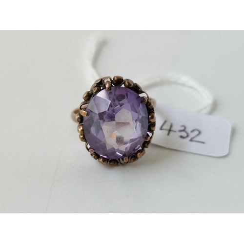 432 - A colour changing stone ring, 9ct, size L, 4.3 g.