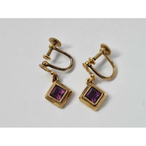 439 - A pair of amethyst screw back earrings, 9ct, 2.9 g