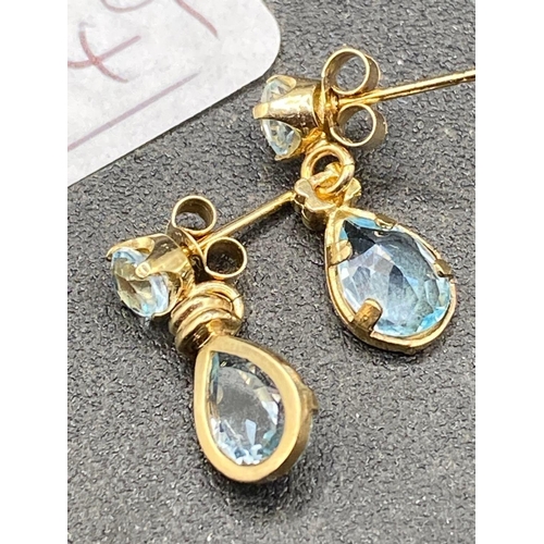 449 - A pair of aquamarine drop earrings