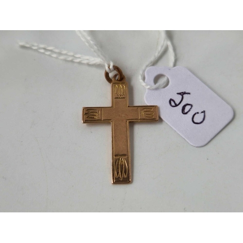 500 - A 9ct cross pendant, 1.4 g