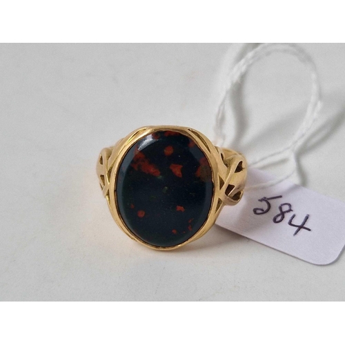 584 - A GOOD BLOODSTONE SIGNET RING, 18ct, size R, 8 g