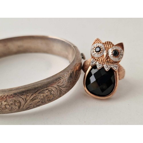 618 - Bag containing silver owl ring, bangle and brooch