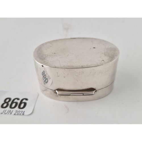 866 - An unmarked oval jar, hinged cover with cabochon thumb piece, 2.5