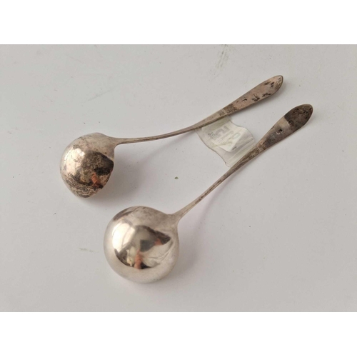 915 - A pair of early 19th Century ladles with pointed ends, maker IL?