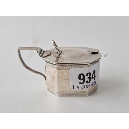 934 - An octagonal mustard pot, two engraved bands, Birmingham 1935 by JS, 34 g