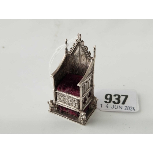 937 - An unusual pin cushion in the form of a Coronation Crown, 2 inches high, London 1901 by CS & F