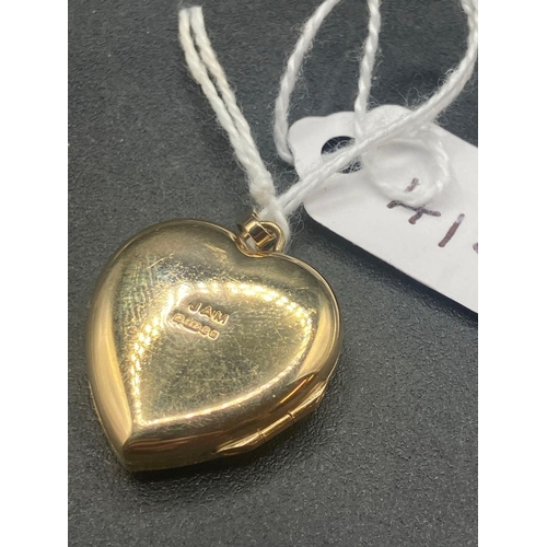 418 - 9ct gold heart shaped locket hallmarked Birmingham 1977