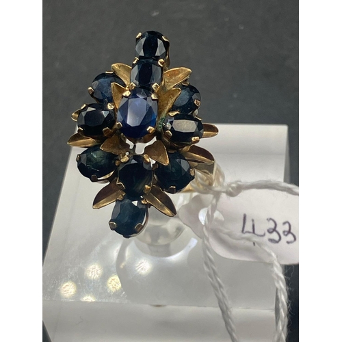 433 - A sapphire ring, 18ct, size N, 6.3 g