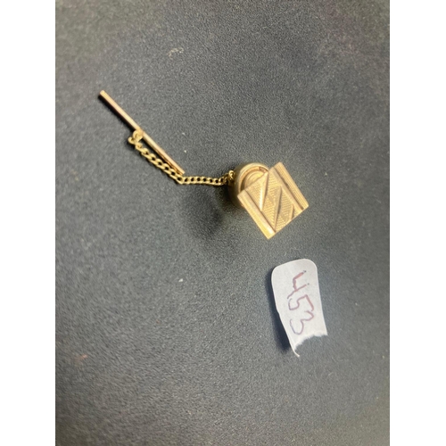 453 - A 9ct tie stud 2 g inc