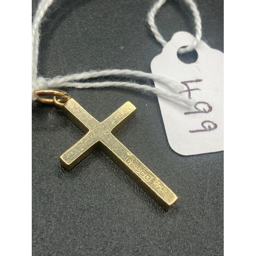 499 - A 9ct cross pendant, 2.7 g