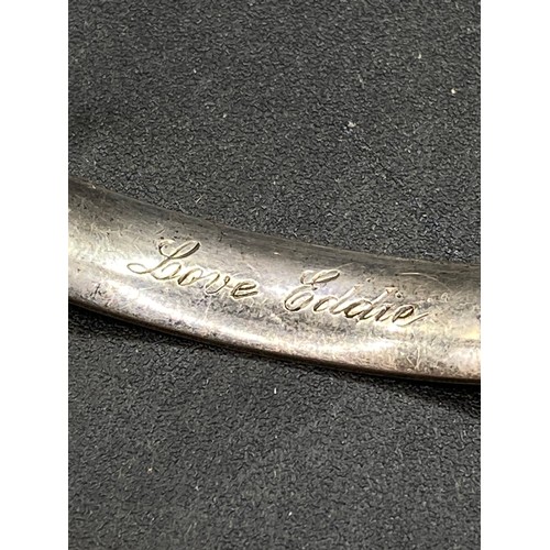 377 - A 9ct white gold bangle with metal core 22 g