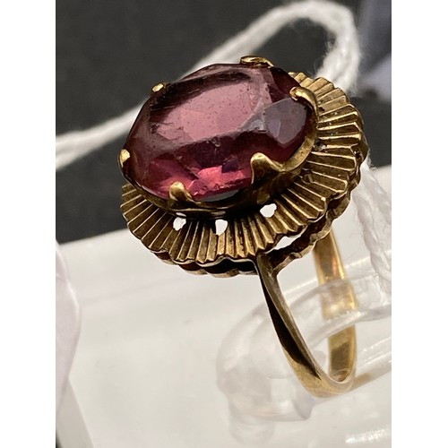 462 - An amethyst ring, 9ct, size N, 3.5 g