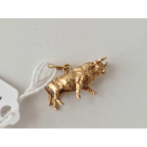 137 - A high carat charm of a bull 2.8 gms