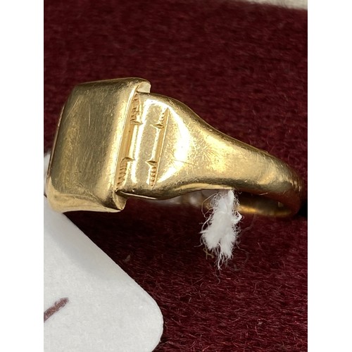 41 - A gold signet ring Birmingham 9ct size O 3.3 gms