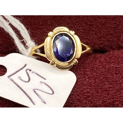 152 - A amethyst ring 9ct size L 2 gms