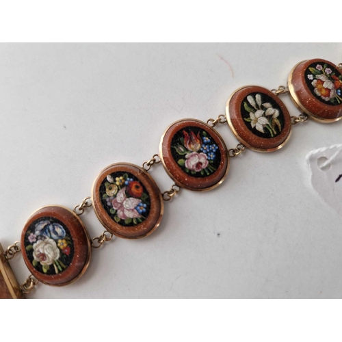 133 - A ANTIQUE VICTORIAN GOLD MOUNTED MICRO MOSAIC BRACELET EACH PANEL WITH A DIFFERENT FLORAL DESIGN 15C... 