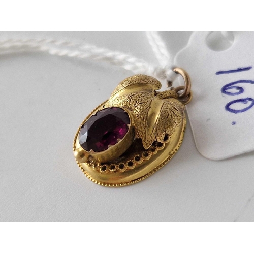 160 - A Victorian foiled garnet pendant 15ct gold 1.3 gms