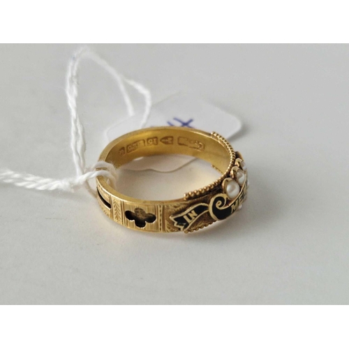 24 - A Victorian black enamel and pearl mourning ring Chester 1890 15ct gold 2.6 gms