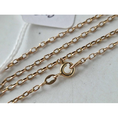 323 - An oval link neck chain, 9ct, 15 inch, 1.9 g