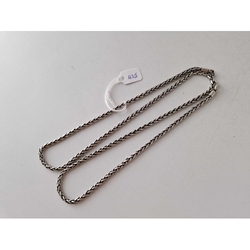 425 - A good silver neck chain 30 inch 44 gms