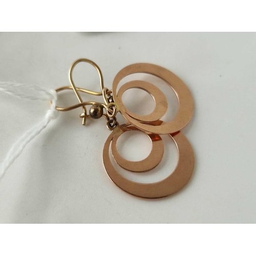 496 - A pair of rose gold double hoop earrings, 9ct, 1.8 g