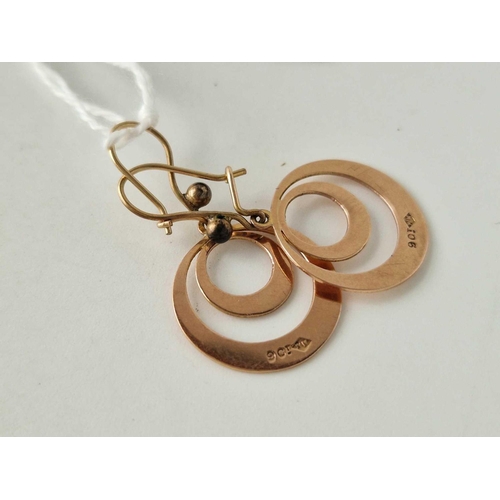 496 - A pair of rose gold double hoop earrings, 9ct, 1.8 g