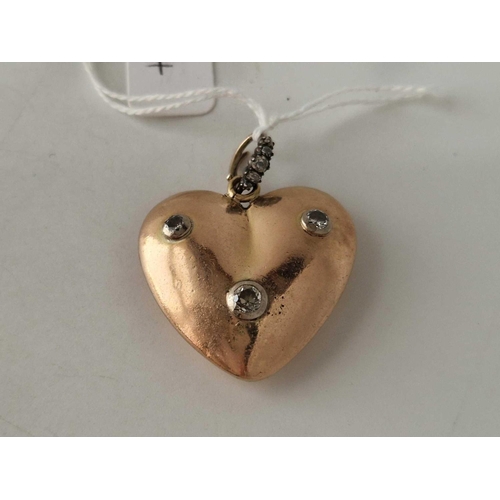 54 - A EARLY VICTORIAN LARGE GOLD AND DIAMOND HEART PENDANT 13.2 GMS BOXED