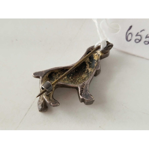 655 - A silver dog brooch