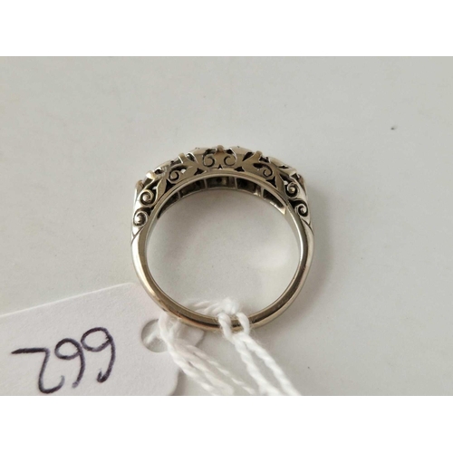 662 - A GOOD WHITE GOLD FIVE STONE DIAMOND RING, APPROX 1.2 ct OF DIAMONDS, 18ct, size M