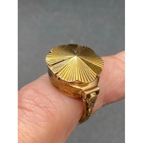 716 - An unusual gold ring watch by Rotary, 9ct, size P, 8.7 g inc