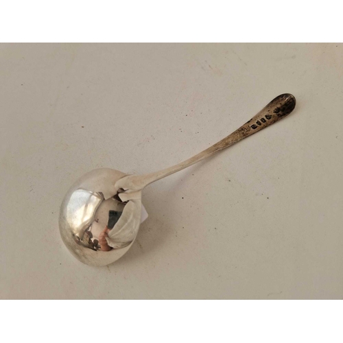 805 - A George III plain sauce ladle OE pattern, London 1794