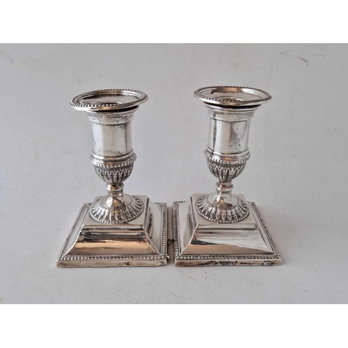 845 - A pair of Adam style candlesticks with beaded edges, 4.5