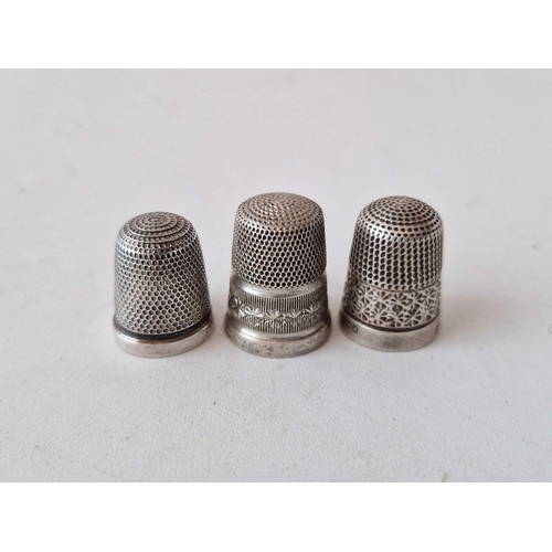 847 - Three silver thimbles, 1 by CH, Chester 1918