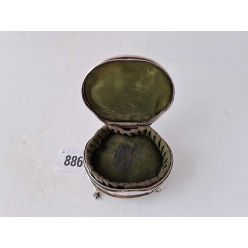 886 - An oval ring box with applied MOP butterfly to cover, 3 inches wide