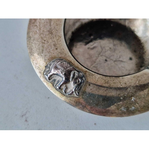 899 - A sterling silver small ashtray decorated with elephant, 2