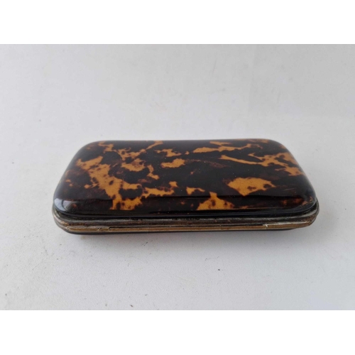 908 - A Tortoise shell Pique cigar case, 5.5