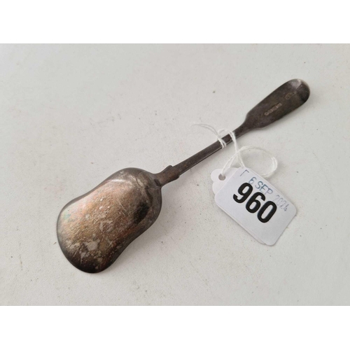 960 - A Victorian long handled caddy spoon, London 1852 by EE