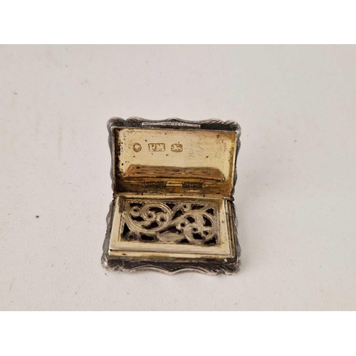 994 - A shaped oblong vinaigrette with gilt interior, Birmingham 1854 by FM