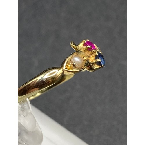 382 - Pretty 18ct Gold Clover Leaf Ring with Sapphire and Diamond and Peals to Shoulder - size J