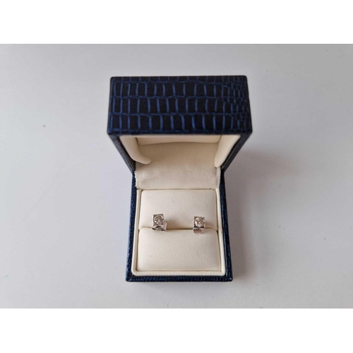 106 - A PAIR OF WHITE GOLD DIAMOND EARRINGS 4.8 MM SQ 18CT GOLD 2.7 GMS BOXED