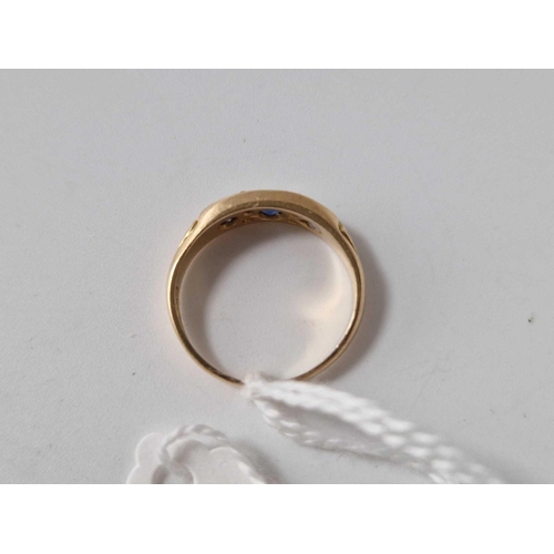 15 - A sapphire and diamond ring 18ct gold size O 3.6 gms