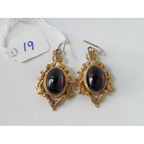 19 - A PAIR OF VICTORIAN STYLE EARRINGS WITH CABOCHON GARNETS 9CT 13.8 GMS BOXED