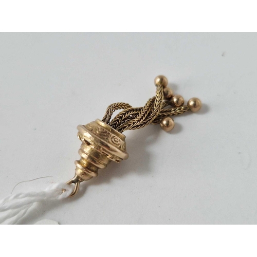 20 - A antique gold tassel 2.8 gms