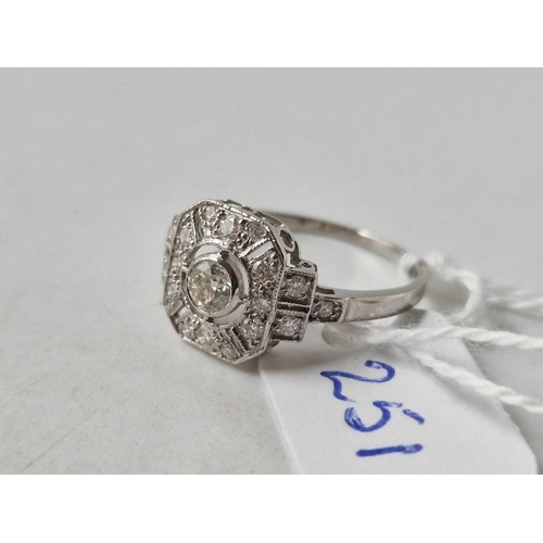 251 - A ART DECO PLATINUM AND DIAMOND RING SIZE O 3.1 GMS BOXED