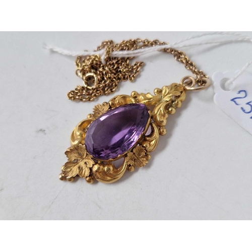 252 - A VICTORIAN HIGH CARAT AMETHYST PENDANT ON 9CT GOLD CHAIN 16.5 INCH BOXED