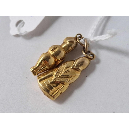 278 - A lady and gent charm 18ct gold 2.5 gs